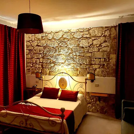 Papiroom's Pensjonat 4*